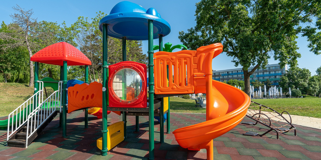 Amenajare complex de joaca exterior Resort Cleopatra Saturn, Mangalia