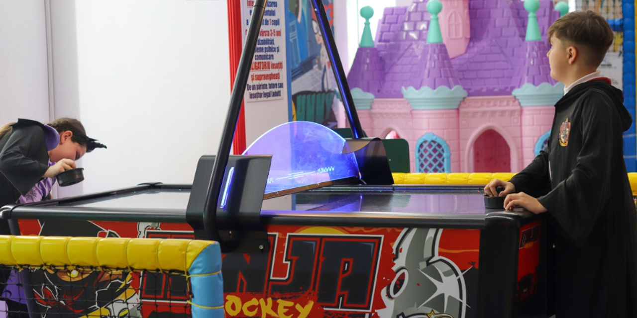 Amenajare loc de joaca de interior Zuzzy Kids, Botosani Amenajare loc de joaca de interior Zuzzy Kids, Botosani