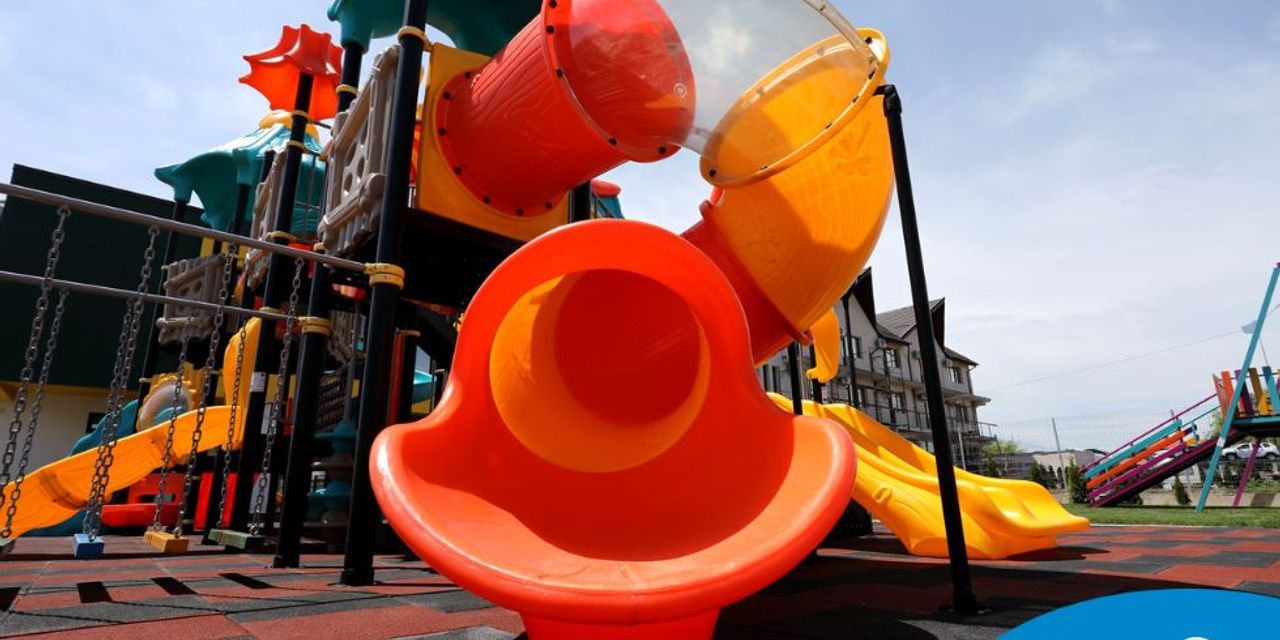 amenajare loc de joaca de exterior adventure land craiova 4