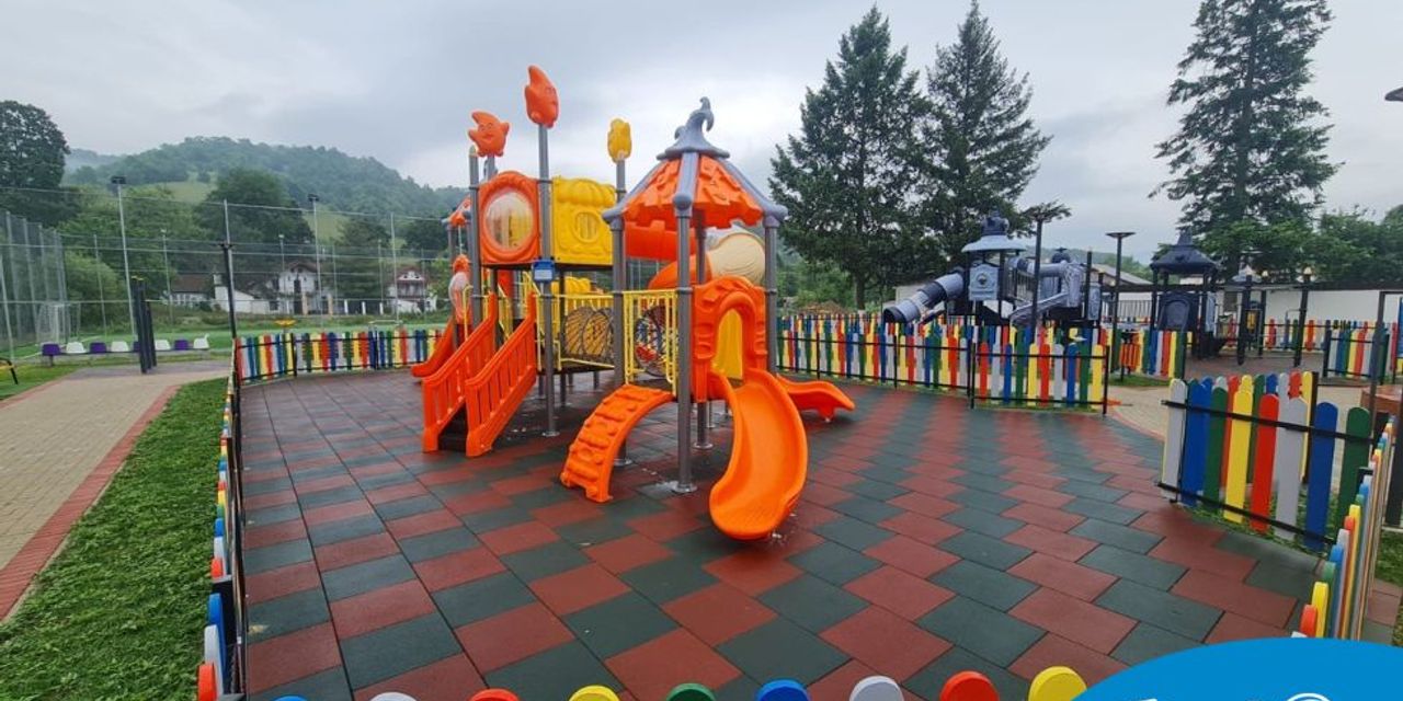 Amenajare complex de joaca exterior Eșelnița