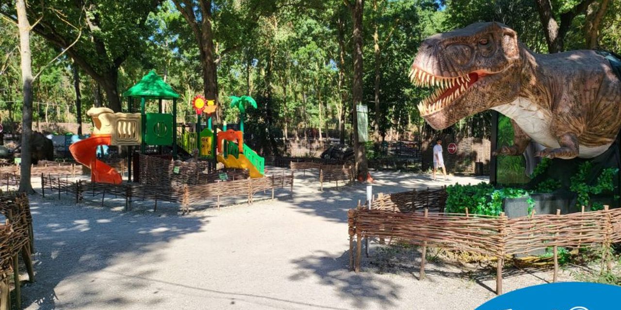 Designing outdoor playground Jurasica Adventure Theme Park, Neptun Designing outdoor playground Jurasica Adventure Theme Park, Neptun