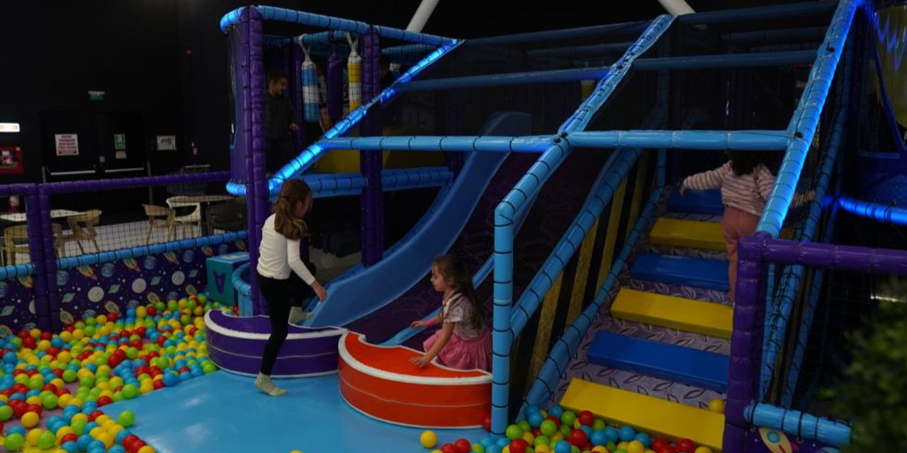 amenajare loc de joaca de interior braila mall waterboyz 4 amenajare loc de joaca de interior braila mall waterboyz 4