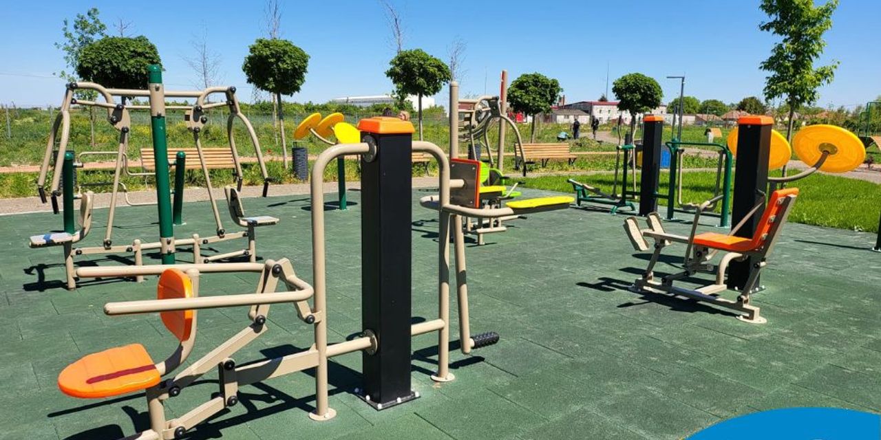Designing outdoor playground Carei Park, Satu Mare Designing outdoor playground Carei Park, Satu Mare