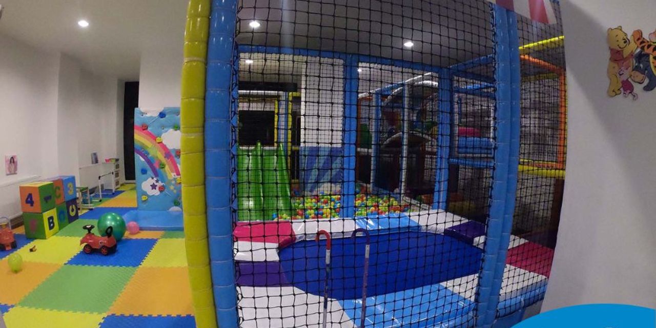 Amenajare complex de joaca interior Candy Land, Mangalia Amenajare complex de joaca interior Candy Land, Mangalia
