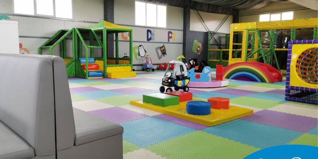 Amenajare loc de joaca de interior Diverti Junior Arad Amenajare loc de joaca de interior Diverti Junior Arad