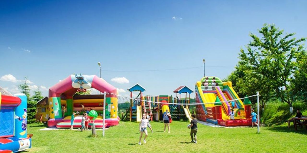 amenajare parc gonflabil zaicesti botosani waterboyz 2 amenajare parc gonflabil zaicesti botosani waterboyz 2