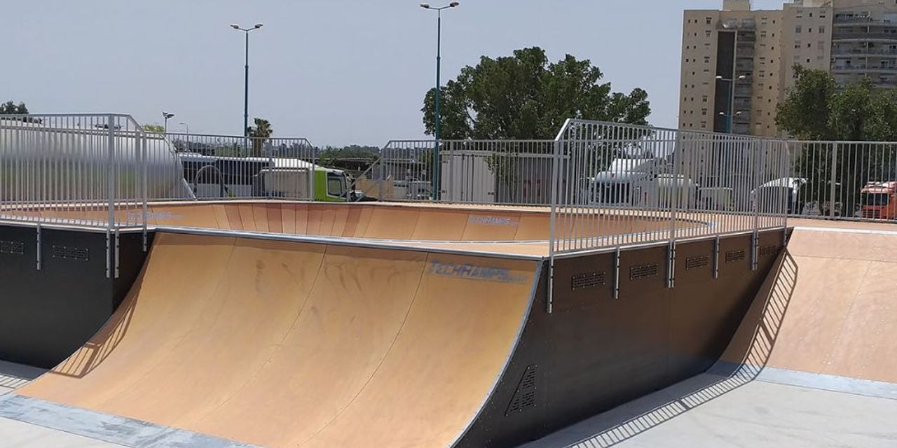 amenajare skatepark waterboyz 3 2 amenajare skatepark waterboyz 3 2