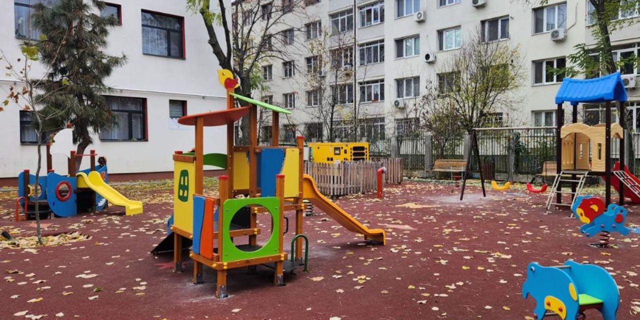 Transformarea Grădiniței 241 din București cu echipamentele Waterboyz Transformarea Grădiniței 241 din București cu echipamentele Waterboyz