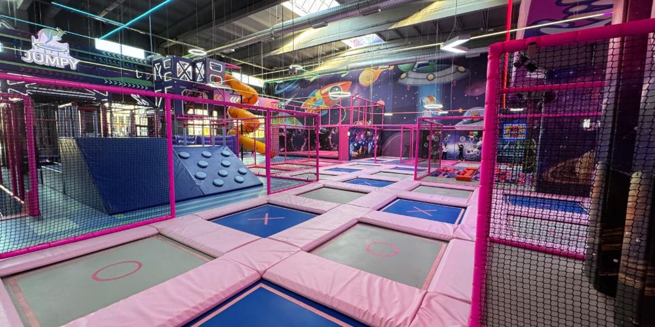 loc de joaca iasi jumpy trambuline waterboyz 15