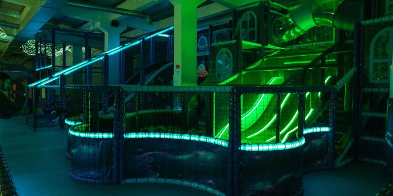 Craiova are primul loc de joaca cu LED din țară: un proiect Waterboyz Craiova are primul loc de joaca cu LED din țară: un proiect Waterboyz