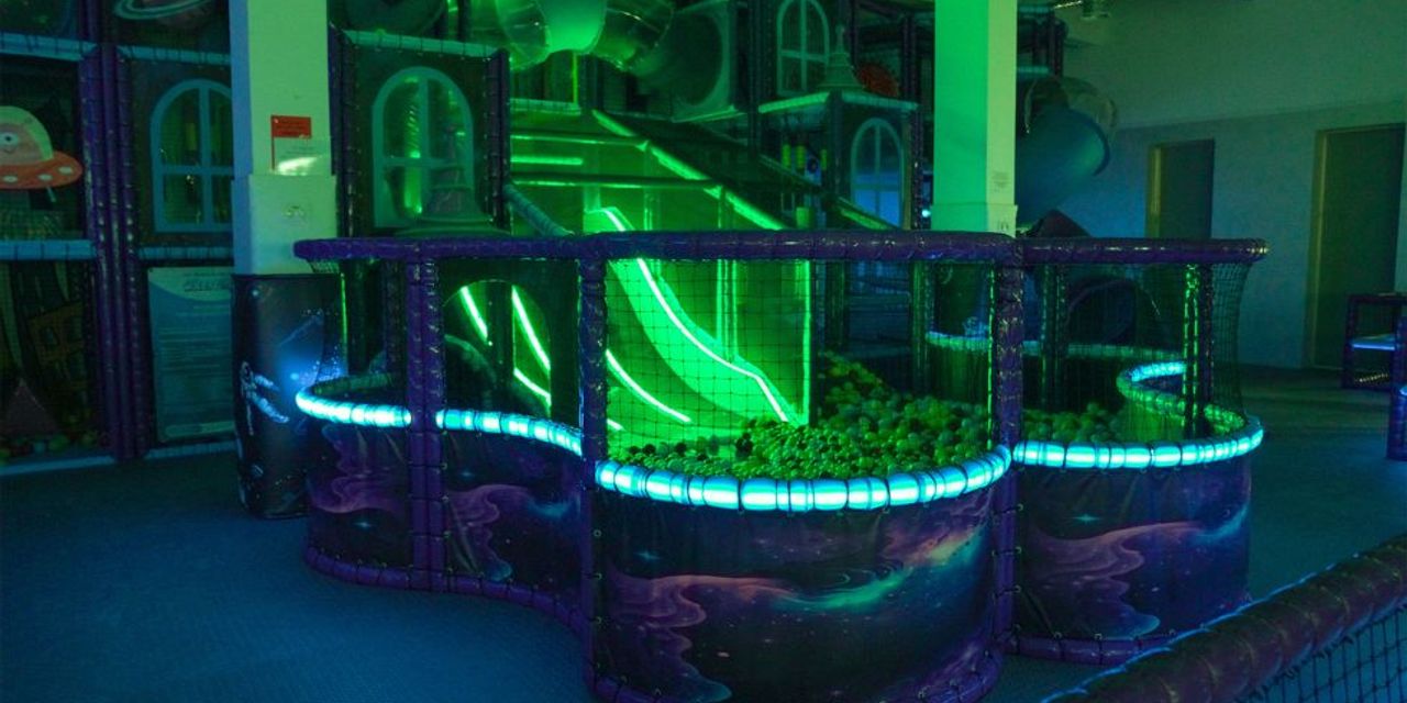 primul loc de joaca led din romania craiova waterboyz primul loc de joaca led din romania craiova waterboyz