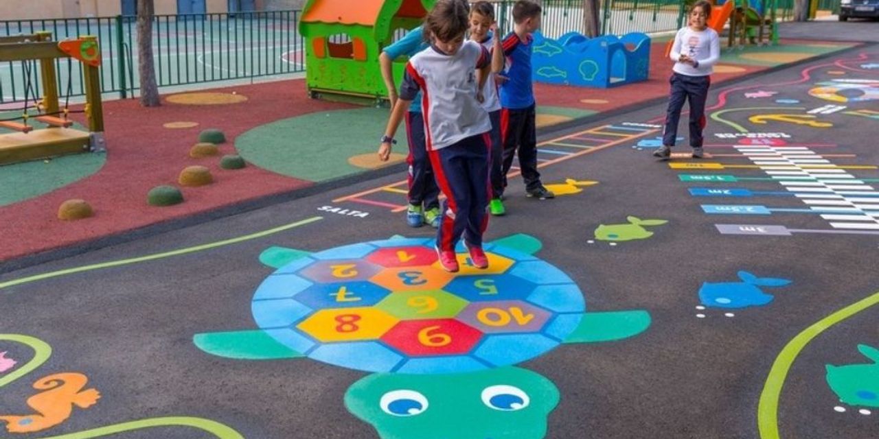 Ghid complet pentru amenajarea unui loc de joacă în interior Ghid complet pentru amenajarea unui loc de joacă în interior