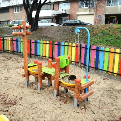 Loc de joaca interactiv pentru copii cu nisip si galetuse Model 2, exterior, 3-12 ani, lemn