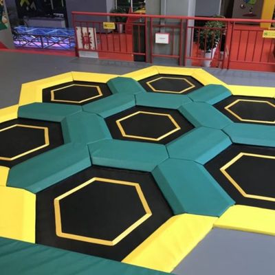 Trambulina modulara elastica pentru interior Hexagon