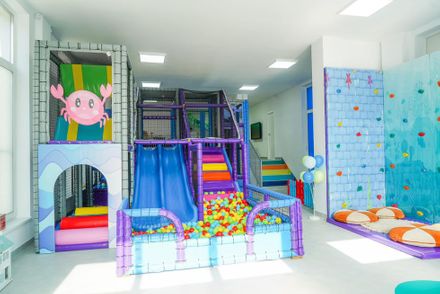 Amenajare loc de joacă de interior Gradinița Camigo, Cluj