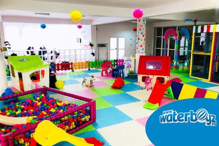 Aluro Kids – un spațiu modern de joacă pentru cei mici, amenajat de Waterboyz România