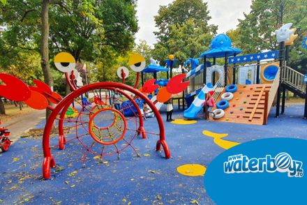 Beneficiile folosirii tartanului în suprafețele de joacă pentru copii