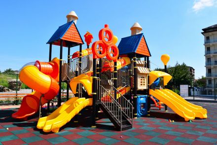 Elevating Outdoor Play at Brown Luxury: Waterboyz Project in Iasi