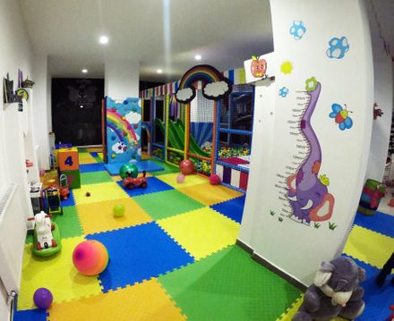 Paviment pentru locul de joaca Paviment pentru locul de joaca