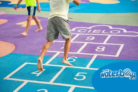 Tartan games: fun even on limited spaces