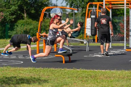  Mișcarea în aer liber: cum să o încurajezi la nivelul comunității locale