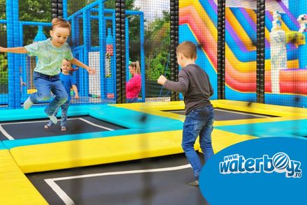 Ghidul complet pentru alegerea unei trambuline potrivite pentru copii