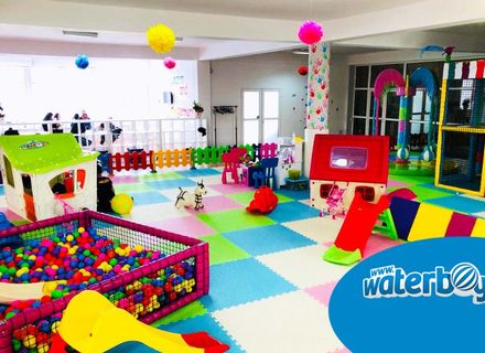 Aluro Kids – un spațiu modern de joacă pentru cei mici, amenajat de Waterboyz România