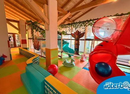 Club Vila Bran inaugurează un nou loc de joacă interior amenajat de Waterboyz