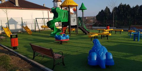 Amenajare loc de joaca primaria Techirghiol Amenajare loc de joaca primaria Techirghiol