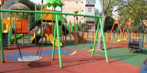 Amenajare complex de joaca exterior Primaria Zalau, Salaj Amenajare complex de joaca exterior Primaria Zalau, Salaj