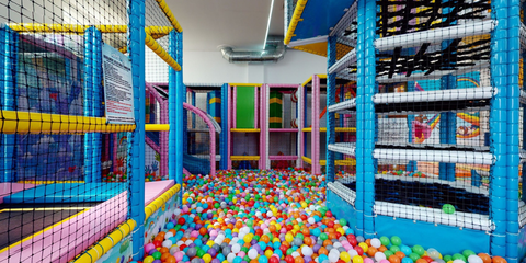 Amenajare loc de joaca de interior Zuzzy Kids, Botosani Amenajare loc de joaca de interior Zuzzy Kids, Botosani
