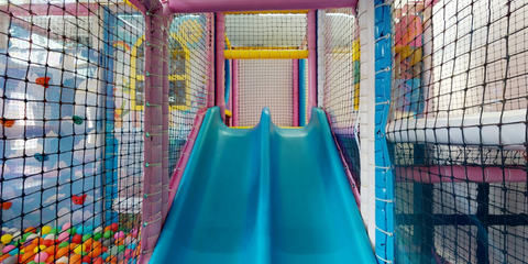 Amenajare loc de joaca de interior Zuzzy Kids, Botosani Amenajare loc de joaca de interior Zuzzy Kids, Botosani