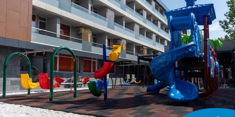 Amenajare loc de joaca exterior Hotel Dunarea Mamaia Amenajare loc de joaca exterior Hotel Dunarea Mamaia