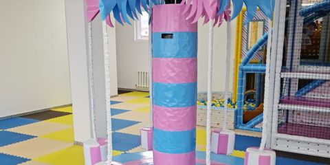 Amenajare loc de joacă de interior Funtastik Kids, Bistrita Amenajare loc de joacă de interior Funtastik Kids, Bistrita