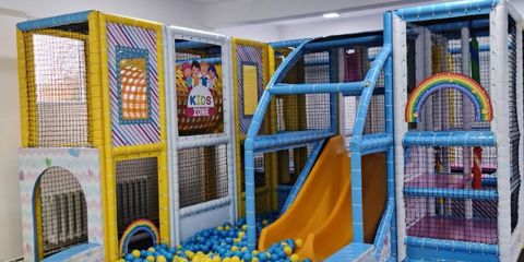 Amenajare loc de joacă de interior Funtastik Kids, Bistrita Amenajare loc de joacă de interior Funtastik Kids, Bistrita