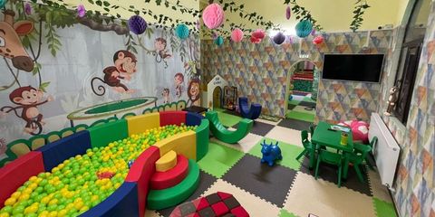 Amenajare loc de joaca de interior Jungle Jump, Targoviste Amenajare loc de joaca de interior Jungle Jump, Targoviste