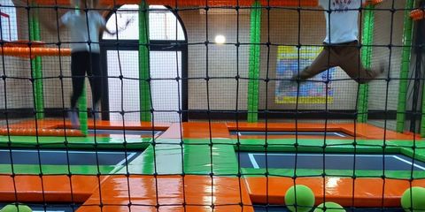 Amenajare loc de joaca de interior Jungle Jump, Targoviste Amenajare loc de joaca de interior Jungle Jump, Targoviste