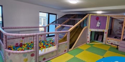 amenajare loc de joaca modular pink unicorn 2