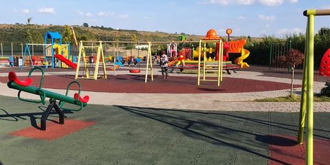 loc de joaca de exterior cartierul visoianu iasi 2 5 loc de joaca de exterior cartierul visoianu iasi 2 5
