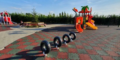 loc de joaca de exterior cartierul visoianu iasi 1 loc de joaca de exterior cartierul visoianu iasi 1