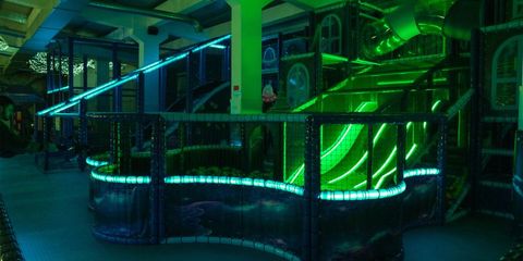 Craiova are primul loc de joaca cu LED din țară: un proiect Waterboyz Craiova are primul loc de joaca cu LED din țară: un proiect Waterboyz