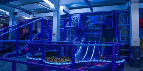 Craiova are primul loc de joaca cu LED din țară: un proiect Waterboyz Craiova are primul loc de joaca cu LED din țară: un proiect Waterboyz