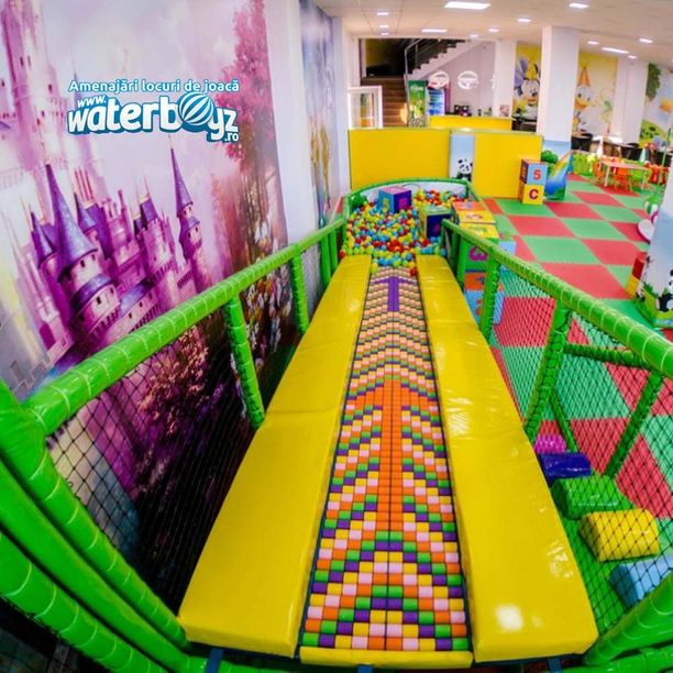 Tobogan cu role Conveyor Slide pentru locuri de joacă de interior, 3-12 ani
