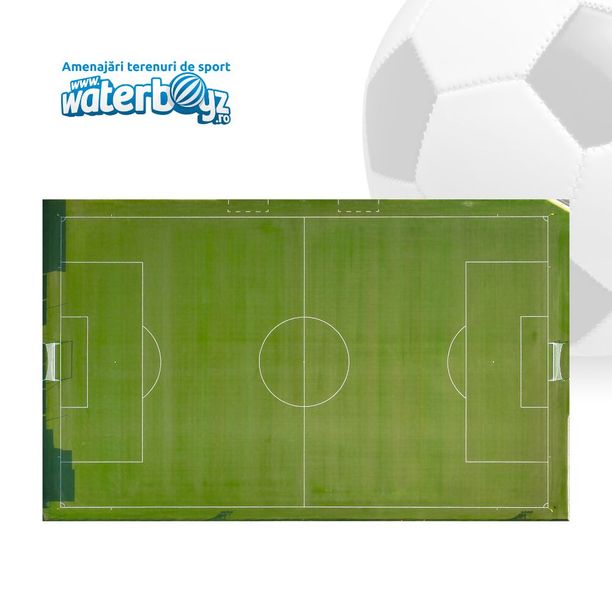 Teren de fotbal cu gazon sintetic