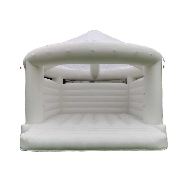 Castel gonflabil alb model 4