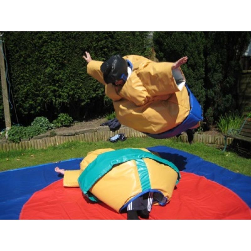 Costum sumo gonflabil pentru copii