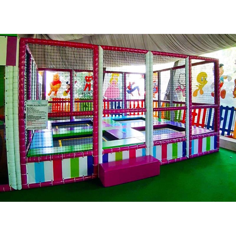 Trambulina modulara elastica pentru interior cu 4 locuri Junior, 400x396x200 cm, 3-12 ani