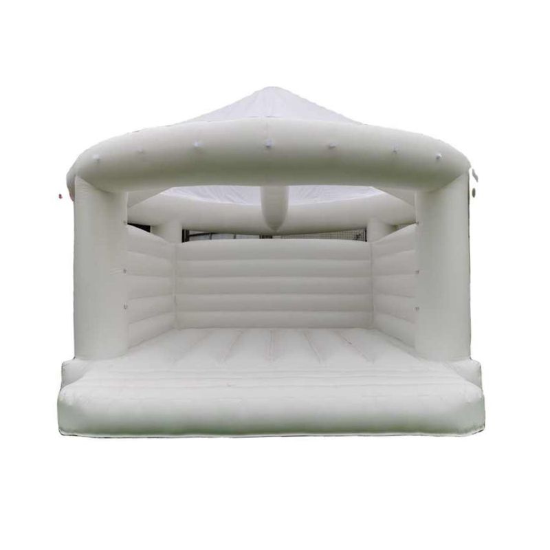 Castel gonflabil alb model 4