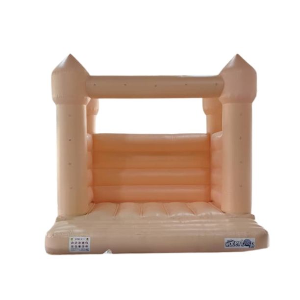 Castel gonflabil roz model 3