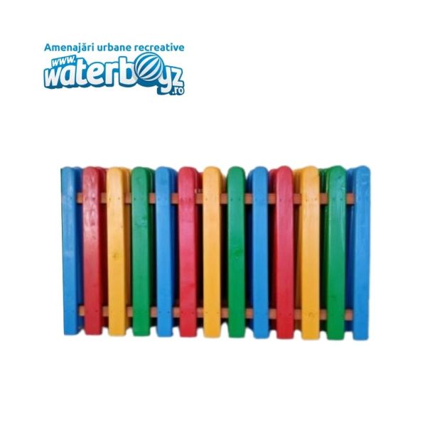 Gard colorat loc de joaca